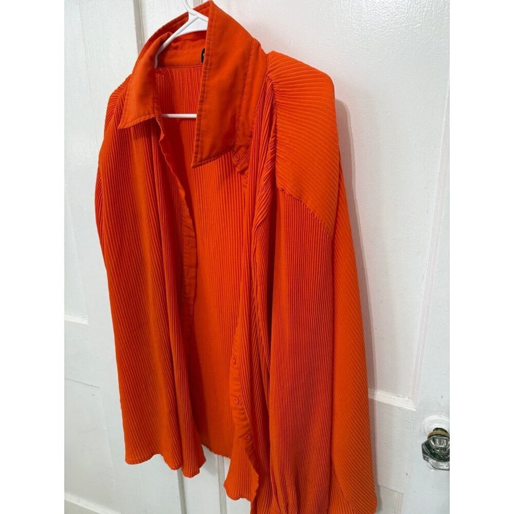 PrettyLittleThing Orange Ribbed Button-Front Blouse - Picture 2 of 8